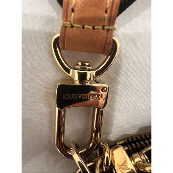 Louis Vuitton Multi Pochette Bag - Picture 13 of 15